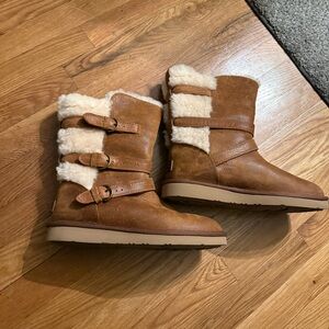 UGG chestnut Fur Boots